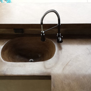 Concrete sink