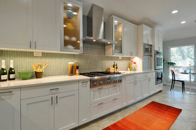 Example of a trendy kitchen design in Austin