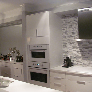 Contemporary Kitchen