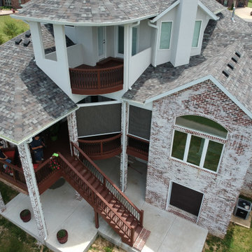 Motorized retractable screens