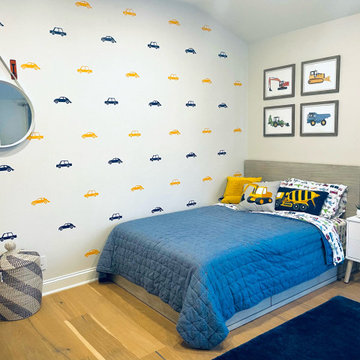 Ari's Big Boy Car Room