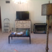 suzanne Living room