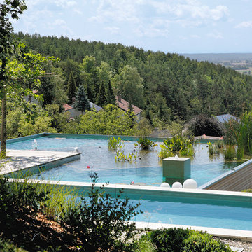 A Rooftop Pool over the Garage-Garten und Landschaftsbau Schellheimer