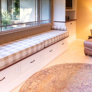 White built-in home office