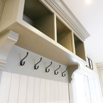Georgetown Entry Storage & Coat Rack