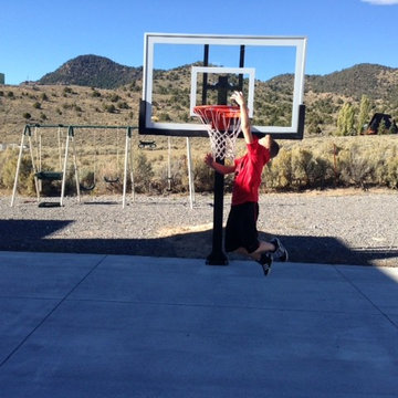Traci S's Pro Dunk Gold Basketball System on a 26x42 in Eureka, UT