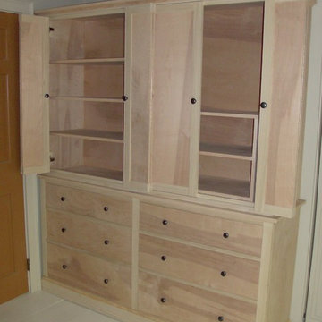 Wordrobe/ Armoires