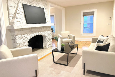 Living room - transitional living room idea in New York