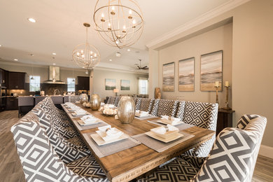 Dining room - transitional dining room idea in Orlando