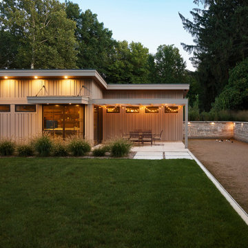 Gull Lake Modern