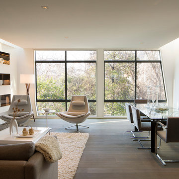 Modern Family/Living Room