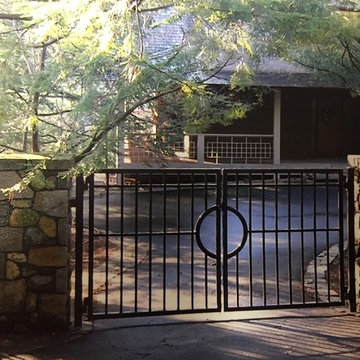 Hartford Wire Works Driveway Gate