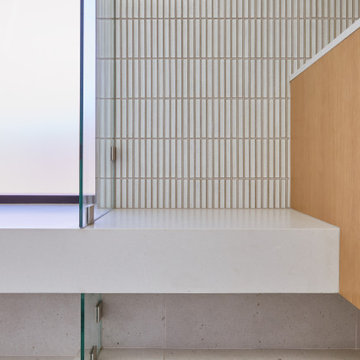 Australian Minimalist Ground-Up
