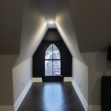 HERITAGE WOOD GOTHIC WINDOW