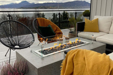 Cette photo montre une terrasse moderne.