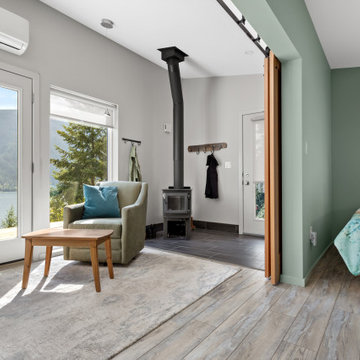 Kootenay Lake Cabin