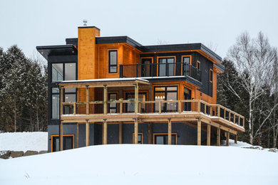 Example of a trendy home design design in Toronto