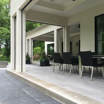 AFTER: Transition from the lanai to the terrace