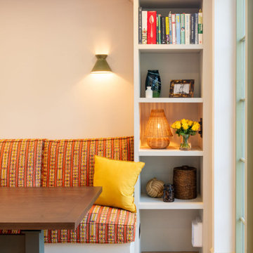 Classic In-Frame Shaker Plain Front & Single Square Bead Kitchen