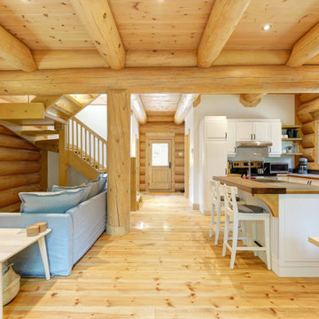 Log Cottage 24' x30' -La Minerve