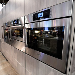 Modern Oven by Bosch - Ovens