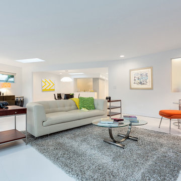Modern Open Living and Lounge Area — Bird Key Sarasota