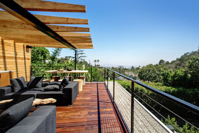 Example of a deck design in Los Angeles