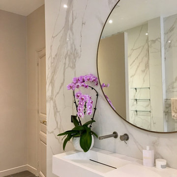 Création d'une salle de bain. Marbre, luxe et volupté.