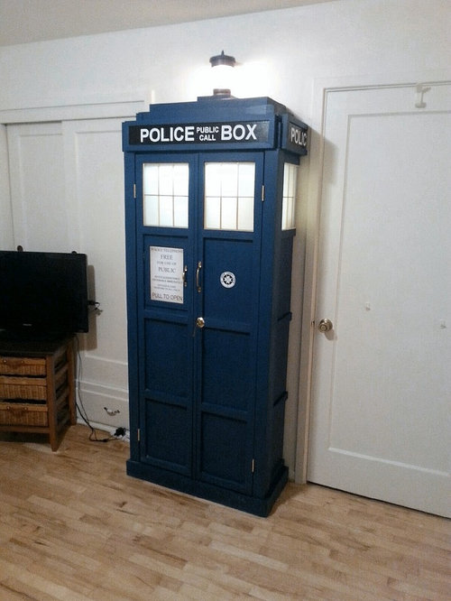 From bookcase to TARDIS