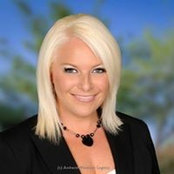 Angela Schlagels billede