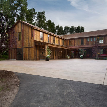 Contemporary Full Home Design in Raspberry Patch, CO