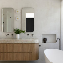 Main bathroom