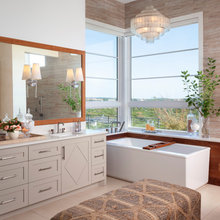 Velvet Master Bath Bench Around Tub