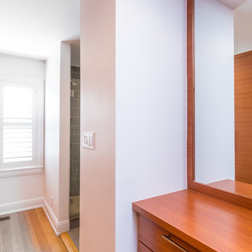 Dated Master Bath Gets a Contemporary Face-lift
