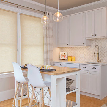 A Little Bit Country, A Little Bit Contemporary Kitchen