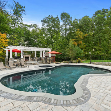 Freeform Pool in Bolton, CT