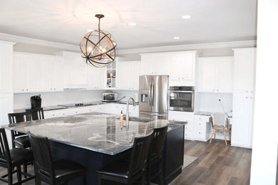Kitchen - kitchen idea in Atlanta