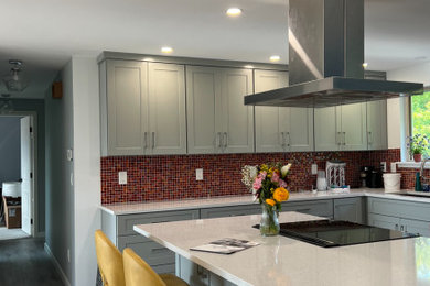 Kitchen - kitchen idea in Seattle