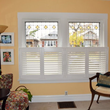 Oak Park Bungalow - Bright and Sunny