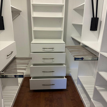 walk-in with pull down rod