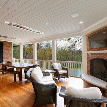 Parkridge Reno: Kitchen, Bar, Screened Porch