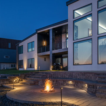 Contemporary Lakefront Property