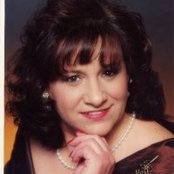 Lorraine Lozon's photo