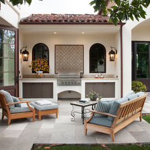 Outdoor Kitchen