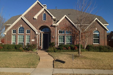 Exterior home photo in Dallas