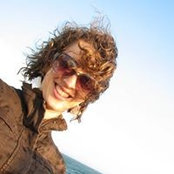 Dina Leytes's photo