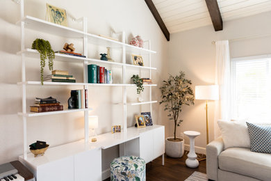 Home design - transitional home design idea in Phoenix