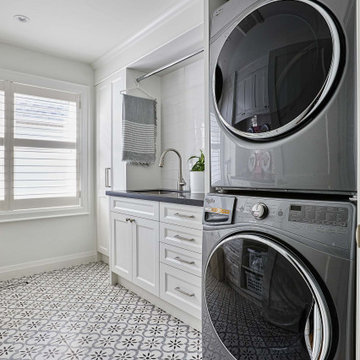 Mississauga Home - Laundry