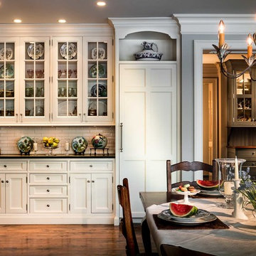 Casual yet refined, Wayne, IL