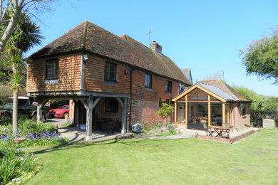 Design ideas for a farmhouse home in Kent.
